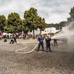 Löschangriff - Vorführung der Jugendfeuerwehr